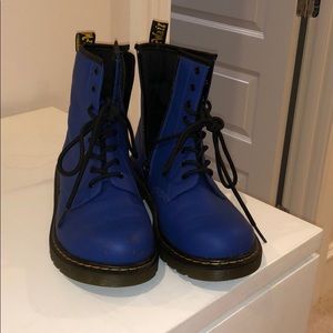 royal blue size 6 dr. martens!!! WORN ONCE